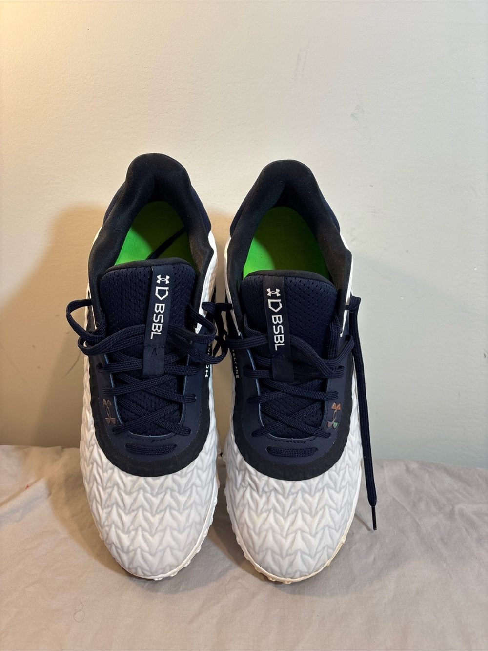 Under Armour Men's  Baseball Navy and White Athletic Shoes